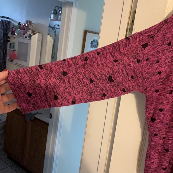 Purple sweater with black hearts - Picture 4 of 4